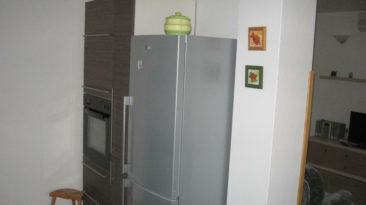 Apartments Grozdanic Fažana Eksteriør bilde